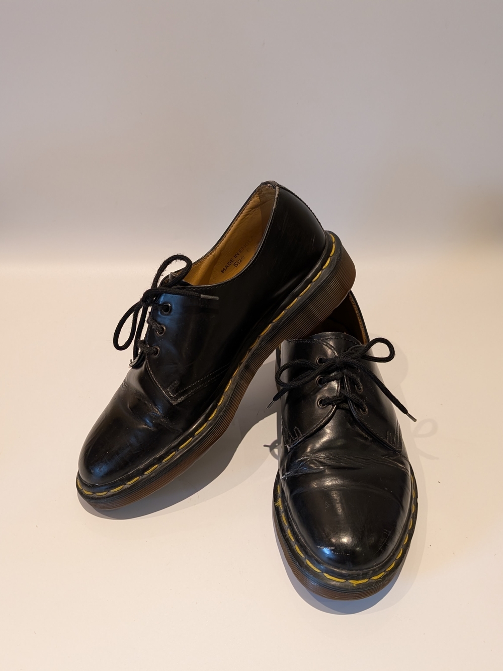 Vintage Doc Martens Black Leather Lace-Up Shoes English Size 6 US Size 8 Womens